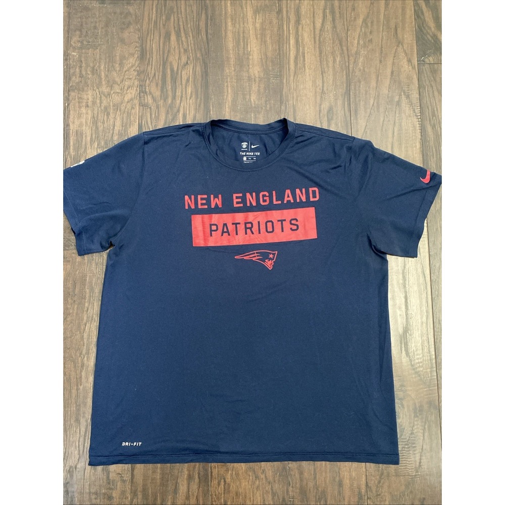 New England Patriots Shirt Mens 2XL Blue NFL Football Nike Dri Fit Graphic Tee